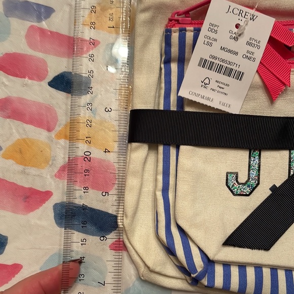 NWT J Crew 3 cosmetic bags, different sizes, colorful with pink zippers. - Picture 3 of 13